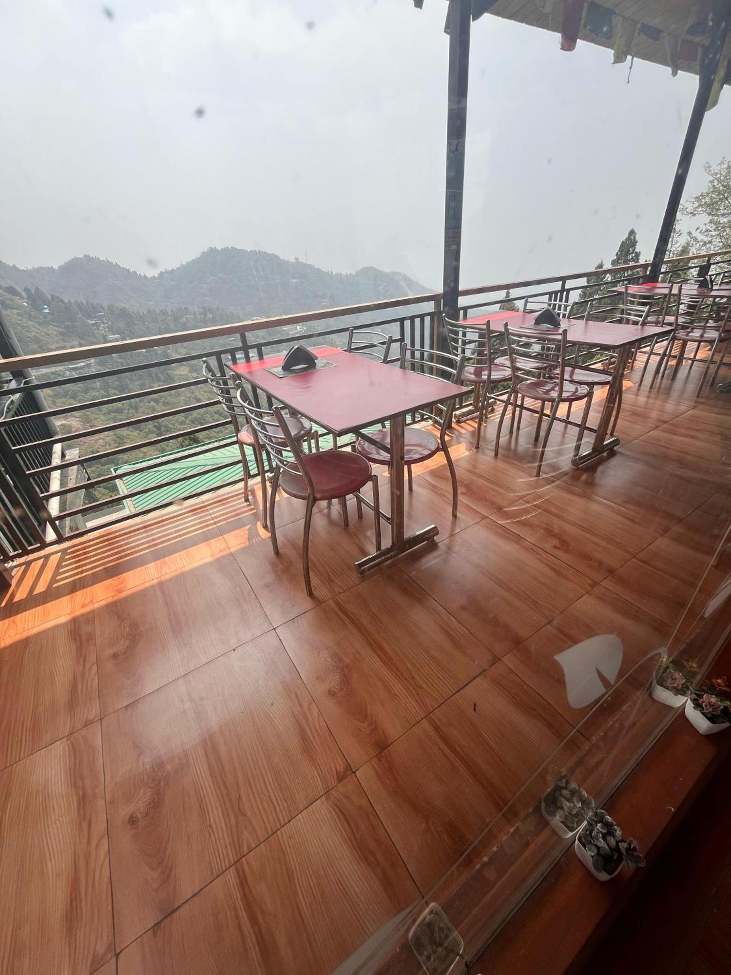 Royal Hill Inn Mussoorie Εξωτερικό φωτογραφία
